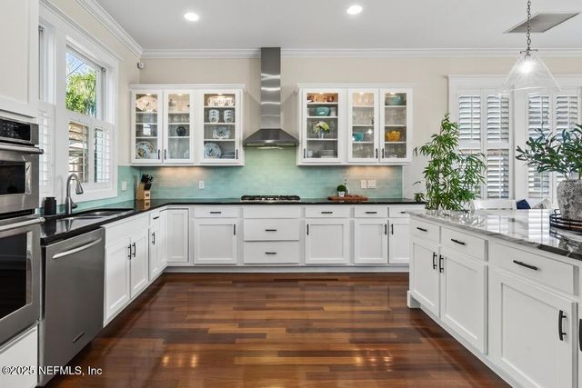 259 32ND Avenue S, Jacksonville Beach, FL 32250