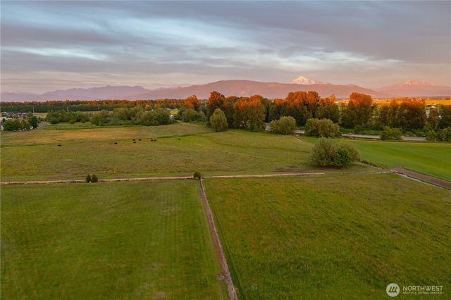 213 Rosemary Way, Lynden, WA 98264