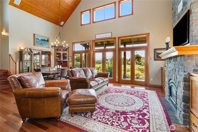 213 Rosemary Way, Lynden, WA 98264