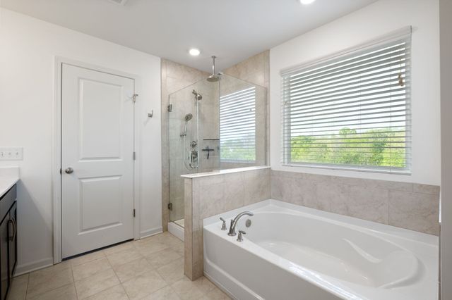 4064 Magnolia Farms Dr, Hermitage, TN 37076