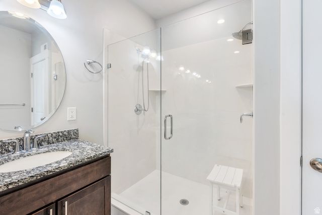 5198 W BIG SUR DR, South Jordan, UT 84009