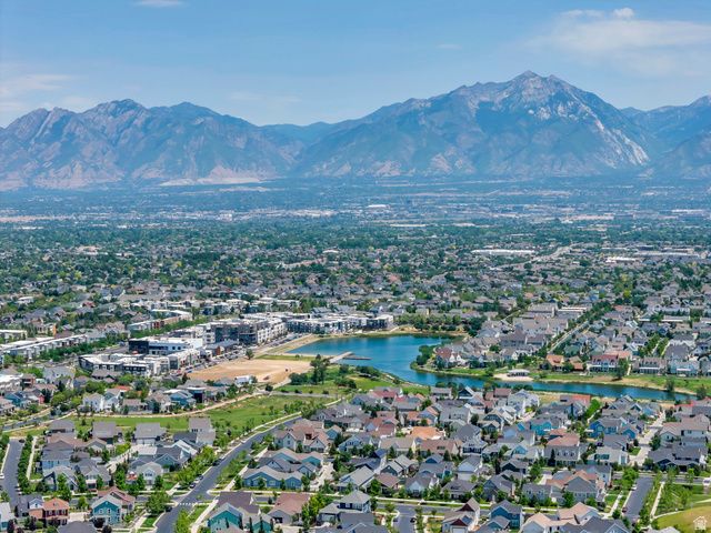 5198 W BIG SUR DR, South Jordan, UT 84009