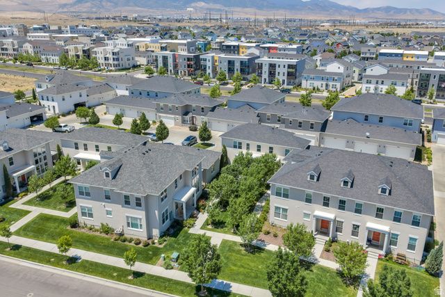 5198 W BIG SUR DR, South Jordan, UT 84009