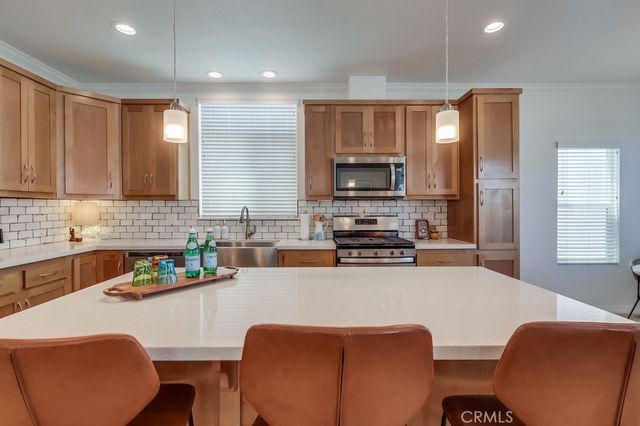 2550 Pacific Coast Highway 143, Torrance, CA 90505