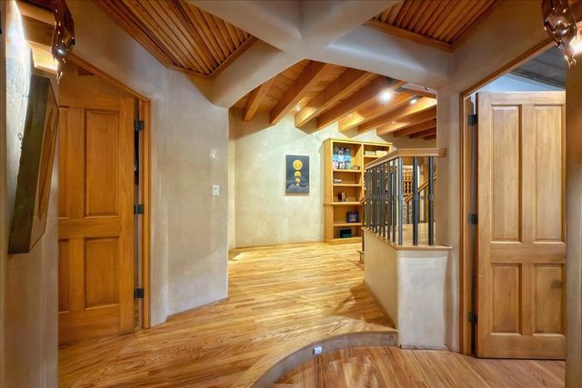 2160 Paseo Iglesias, Santa Fe, NM 87501