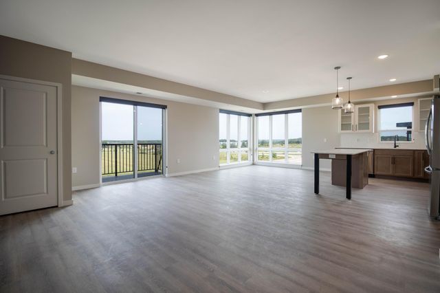 6450 37th Avenue NW 110, Rochester, MN 55901