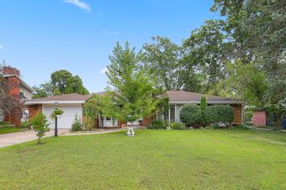 241 Woodlawn Court, Zeeland, MI 49464