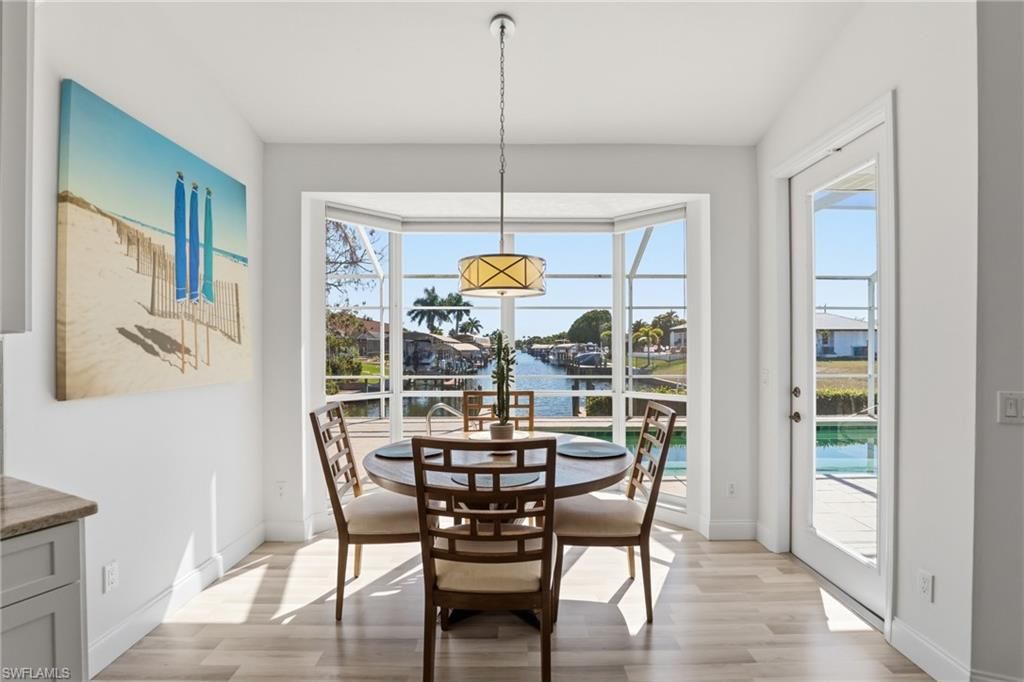 Image 11 of property listing at 828 SW 52nd ST, Cape Coral, FL 33914