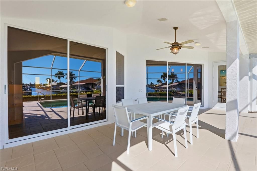 Image 22 of property listing at 828 SW 52nd ST, Cape Coral, FL 33914