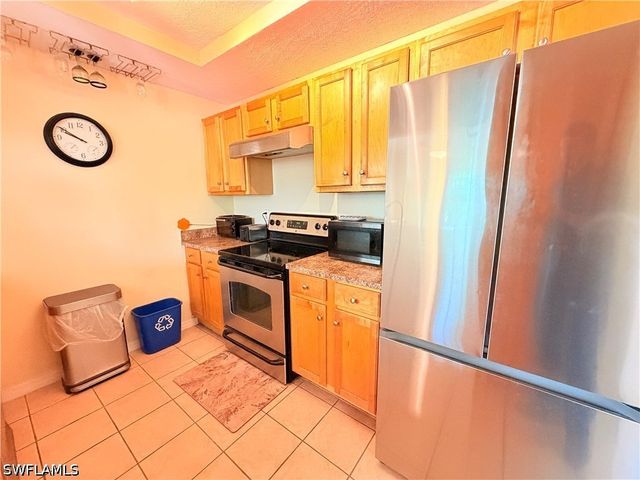 3322 N Key DR 1, North Fort Myers, FL 33903