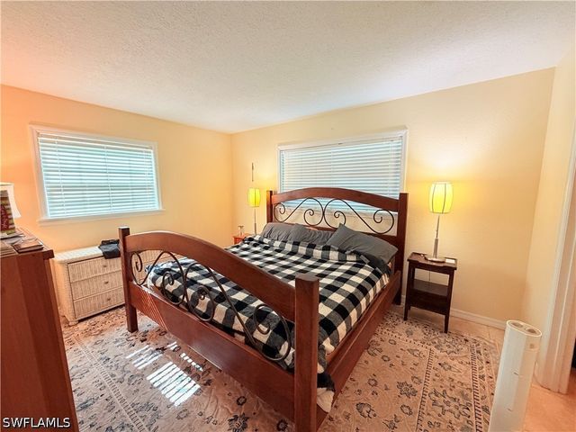 3322 N Key DR 1, North Fort Myers, FL 33903
