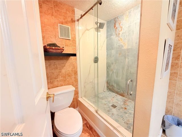 3322 N Key DR 1, North Fort Myers, FL 33903