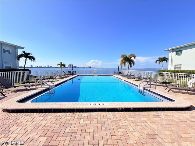 3322 N Key DR 1, North Fort Myers, FL 33903
