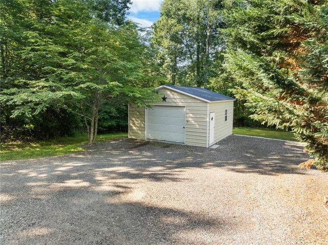 220 Echo Hollar Road, Westfield, NC 27053