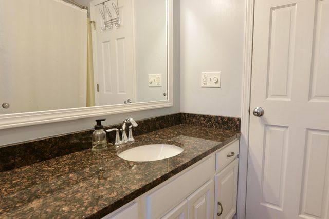 18121 136th Avenue, Crockery Twp, MI 49448