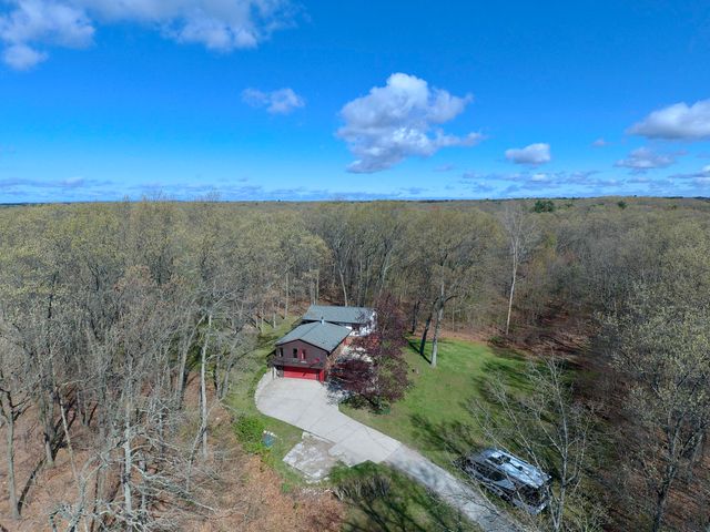 18121 136th Avenue, Crockery Twp, MI 49448