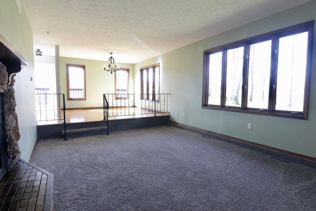 18121 136th Avenue, Crockery Twp, MI 49448