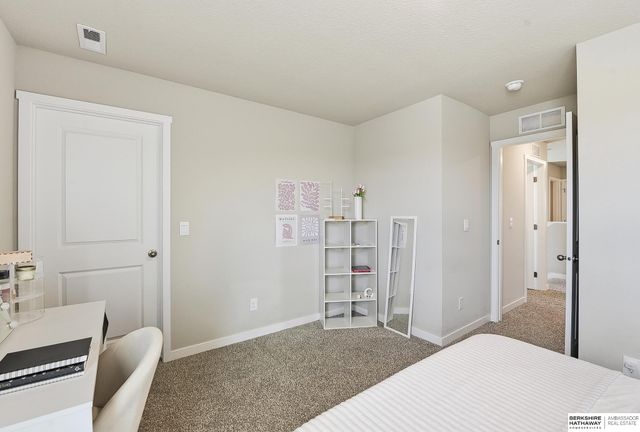 10823 S 177th Street, Omaha, NE 68136