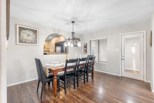 1025 Sandra Lane, Bosque Farms, NM 87068