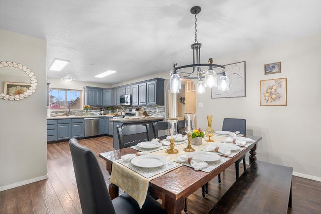 1025 Sandra Lane, Bosque Farms, NM 87068