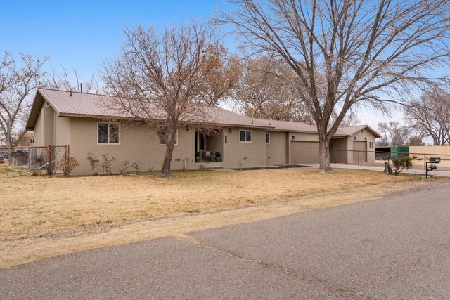 1025 Sandra Lane, Bosque Farms, NM 87068