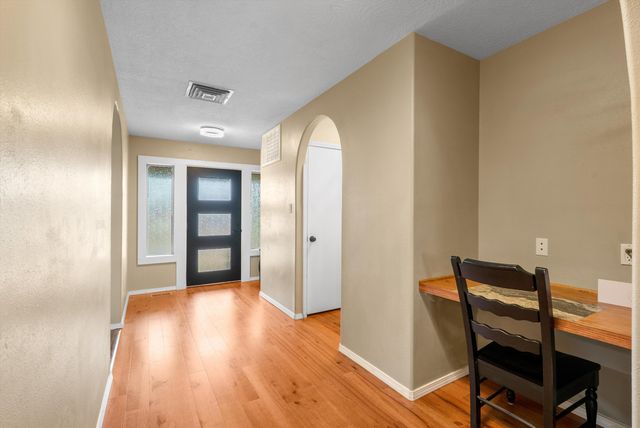 1025 Sandra Lane, Bosque Farms, NM 87068