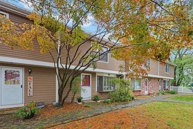 14 Anderson Way 14, Malden, MA 02148