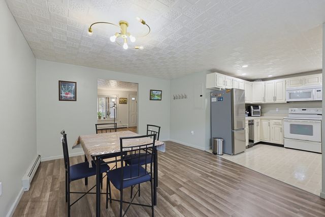 14 Anderson Way 14, Malden, MA 02148