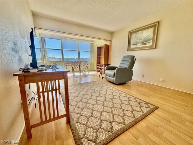 1724 Pine Valley DR 308, Fort Myers, FL 33907