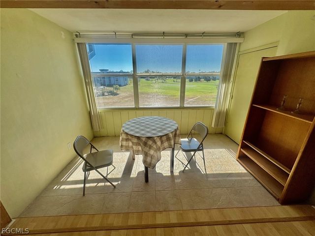 1724 Pine Valley DR 308, Fort Myers, FL 33907