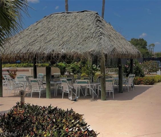 1724 Pine Valley DR 308, Fort Myers, FL 33907