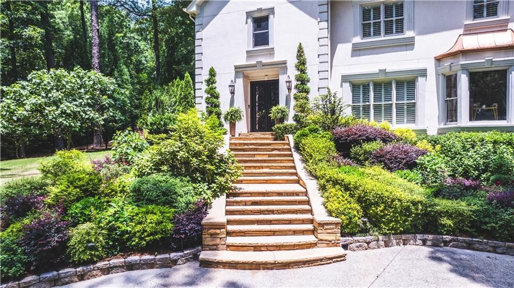 1165 E Beechwood NW Drive, Atlanta, GA 30327