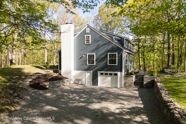 41 Meddaugh Road, Pleasant Valley, NY 12569