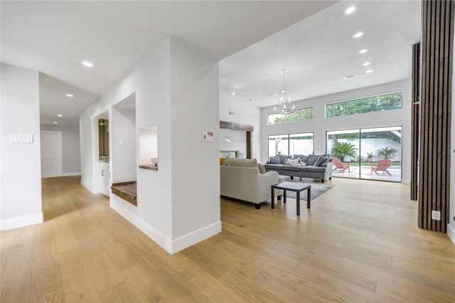12002 S Circle Drive, Houston, TX 77071