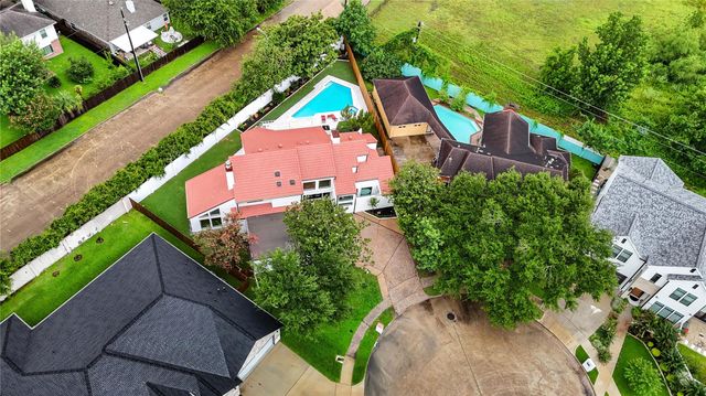 12002 S Circle Drive, Houston, TX 77071