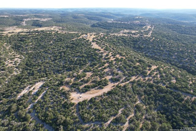 840 sd 23040, Rocksprings, TX 78880