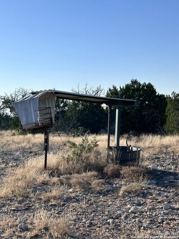 840 sd 23040, Rocksprings, TX 78880