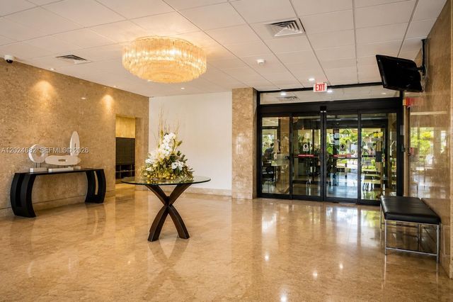 300 Bayview Dr 807, Sunny Isles Beach, FL 33160