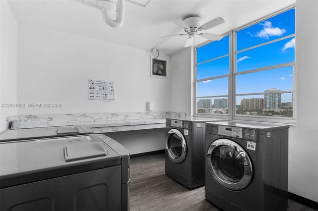 300 Bayview Dr 807, Sunny Isles Beach, FL 33160