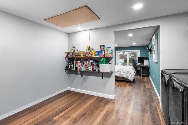 19 Corvette Road, Selden, NY 11784