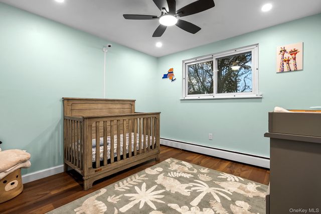 19 Corvette Road, Selden, NY 11784