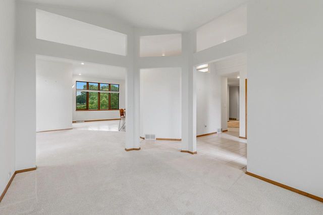 N8244 Ashberry AVENUE, Fond Du Lac, WI 54937
