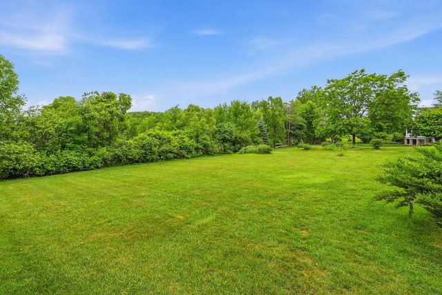 N8244 Ashberry AVENUE, Fond Du Lac, WI 54937
