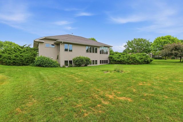 N8244 Ashberry AVENUE, Fond Du Lac, WI 54937