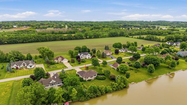 N8244 Ashberry AVENUE, Fond Du Lac, WI 54937