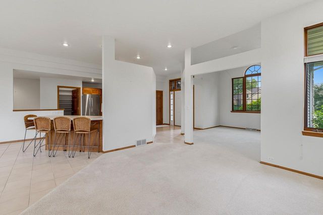 N8244 Ashberry AVENUE, Fond Du Lac, WI 54937