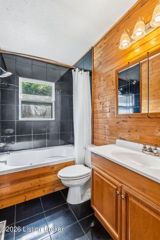 10317 Grafton Hall Rd, Louisville, KY 40272