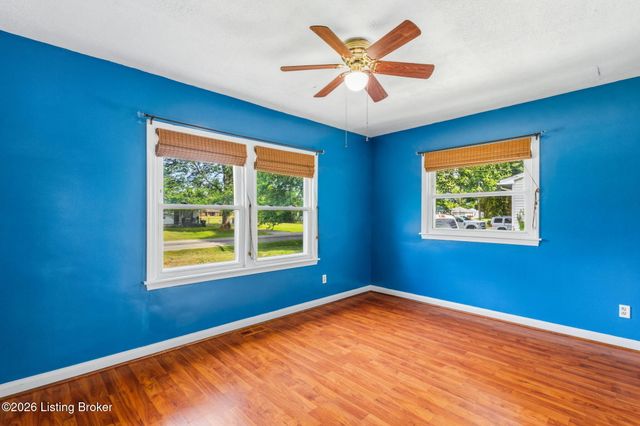 10317 Grafton Hall Rd, Louisville, KY 40272