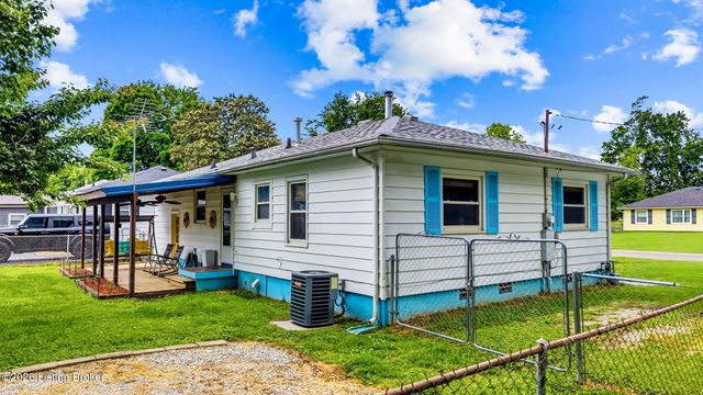 10317 Grafton Hall Rd, Louisville, KY 40272