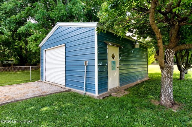 10317 Grafton Hall Rd, Louisville, KY 40272